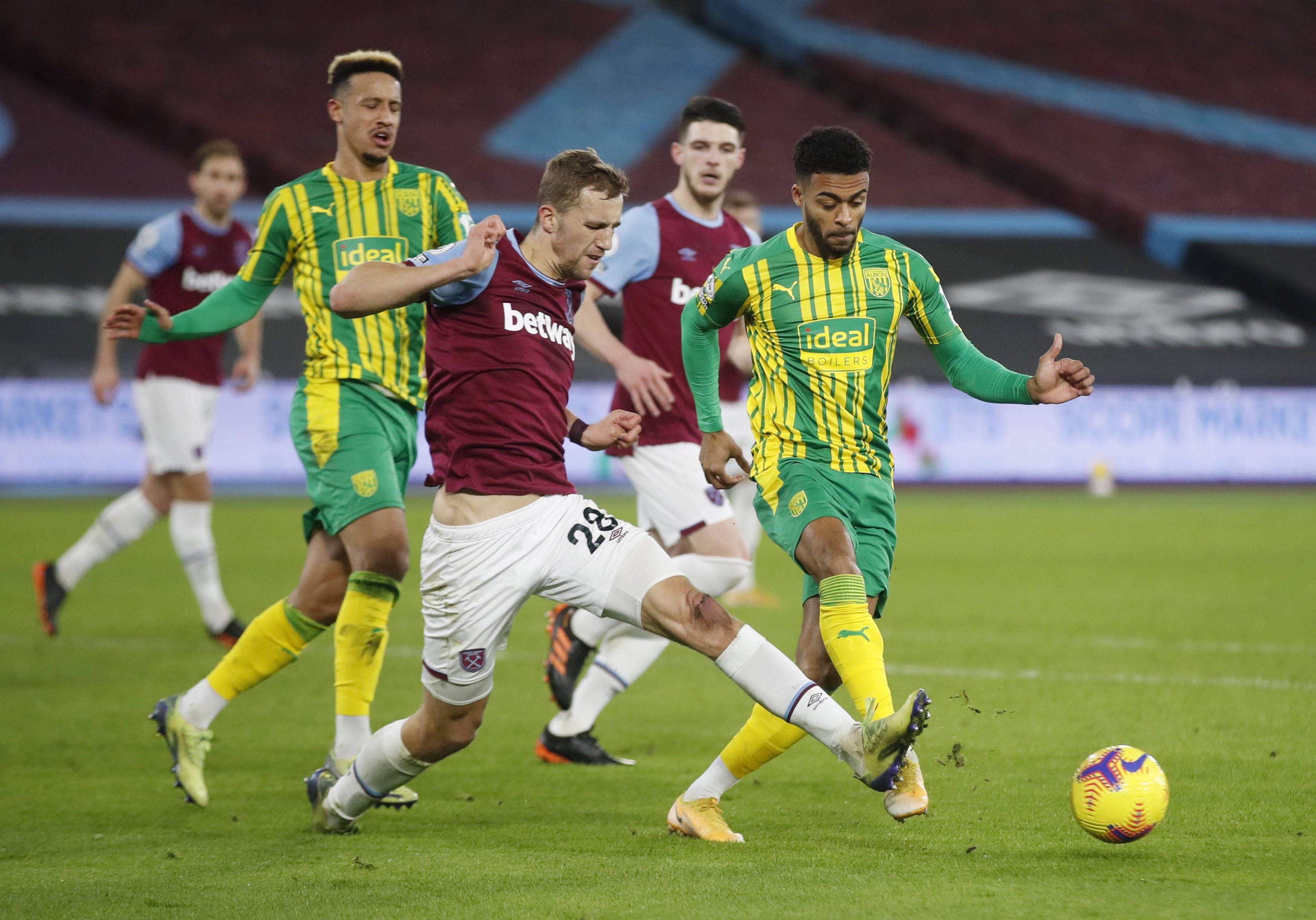 向全世界展 向全世界展