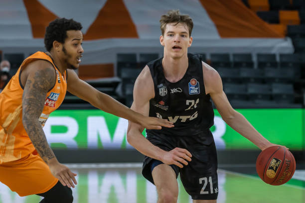 对于球迷而 对于球迷而